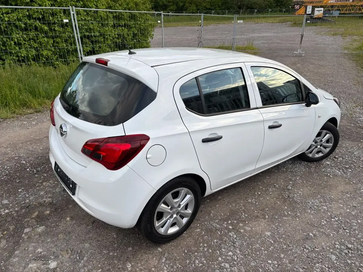 Gebraucht Opel Corsa Selection 90 PS (66 kW) 2018 Weiß Kleinwagen