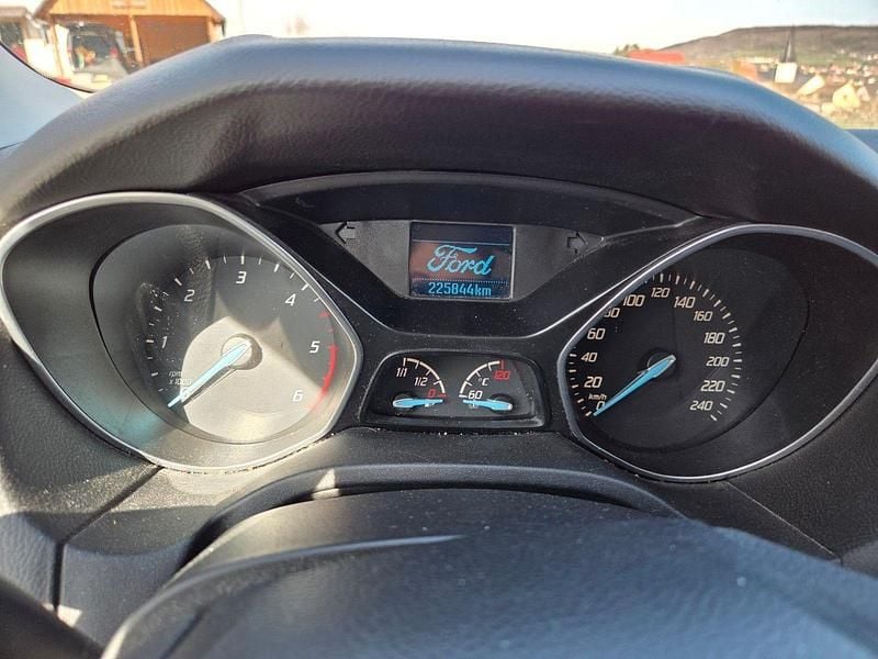 Second-hand Ford Focus Titanium 116 CP (85 kW) 2012 Gri Break