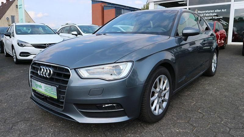 Monsungrau Gebraucht 2013 Audi A3 Ambition Limousine | 9.790 € (Fairer Preis) - Bild 1/4