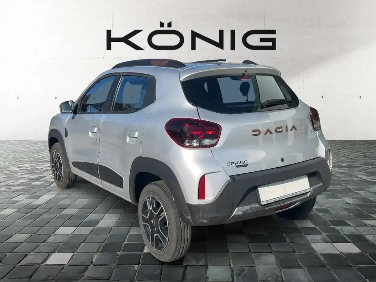 Używany Dacia Spring Extreme 47 kW (65 KM) 2024 Szary Hatchback