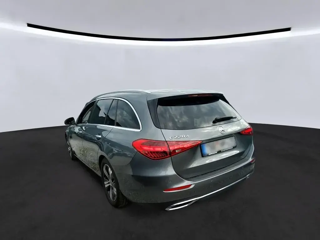 Gebraucht Mercedes C220 Avantgarde 200 PS (147 kW) 2023 Grau Kombi