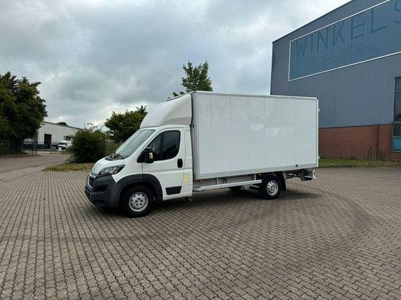 Weiss Gebraucht 2015 Peugeot Boxer Van | 16.659 € - Bild 1/4