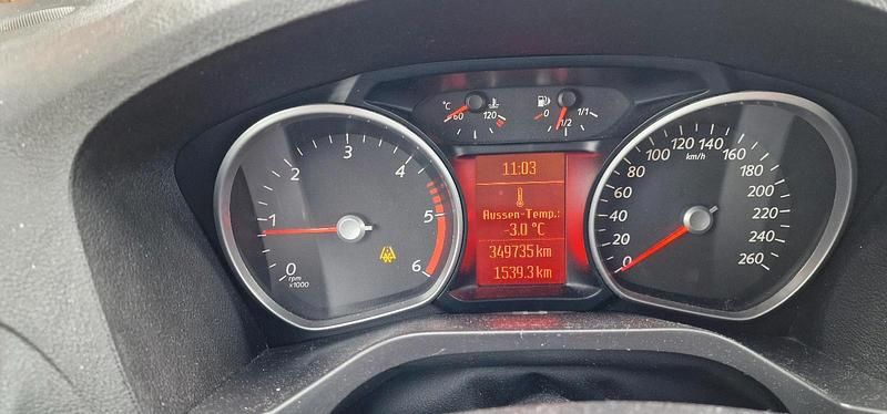 Gebraucht Ford Galaxy 140 PS (102 kW) 2014 Grau Van / Kleinbus