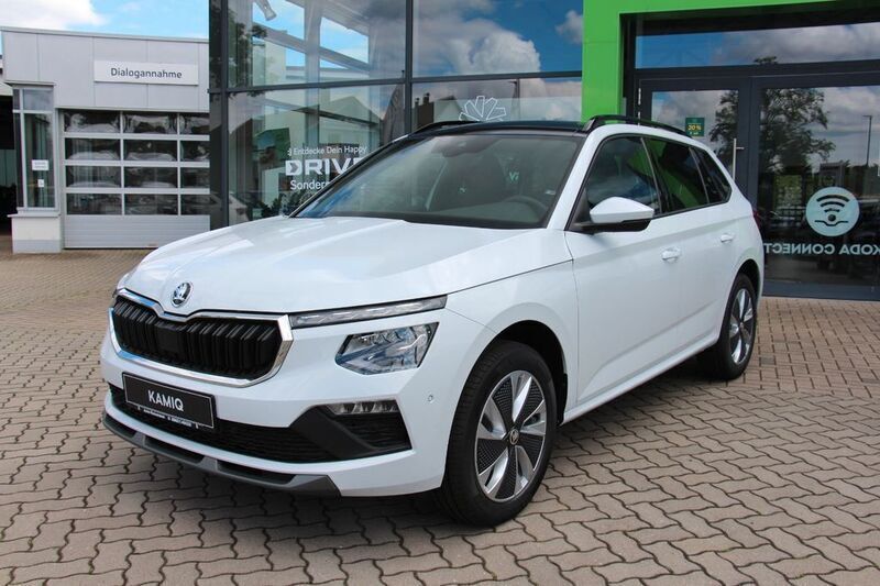 Weiß Neu 2024 Skoda Kamiq Selection SUV | 33.990 € (Etwas zu teuer) - Bild 1/4