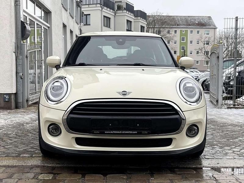 Gebraucht Mini ONE Chili 102 PS (75 kW) 2020 Pepper white Kleinwagen