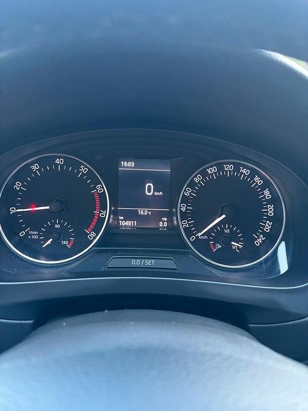 Usata Skoda Rapid 90 CV (66 kW) 2017 Bianco Utilitaria