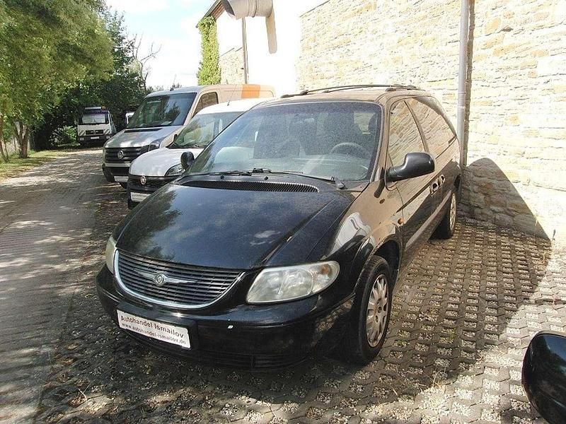 Schwarz Gebraucht 2004 Chrysler Grand Voyager Van / Kleinbus | 1.600 € (Etwas zu teuer) - Bild 1/4
