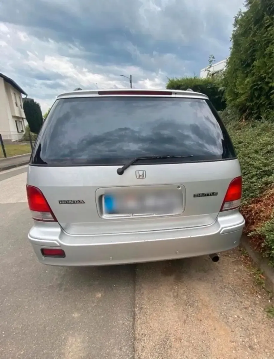 Gebraucht Honda Shuttle 149 PS (109 kW) 2000 Grau Van / Kleinbus