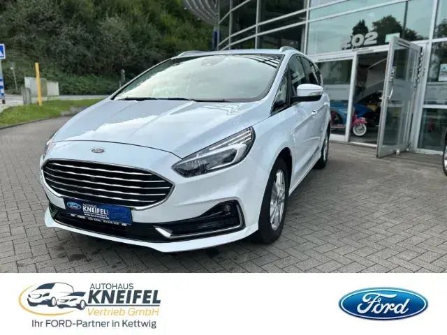 Weiss Gebraucht 2023 Ford S-MAX Titanium Van / Kleinbus | 35.450 € (Fairer Preis) - Bild 1/4