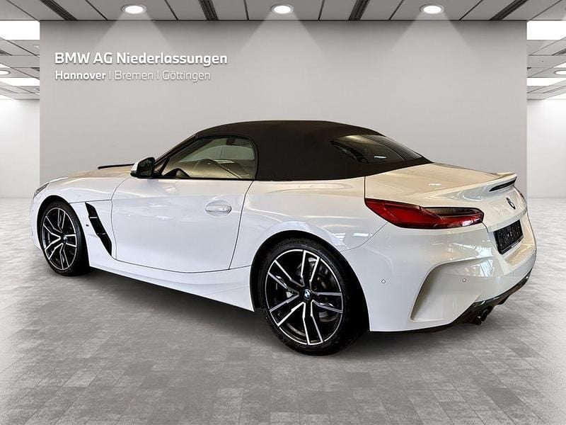 Gebraucht BMW Z4 Shadowline 197 PS (144 kW) 2024 Weiß Cabrio