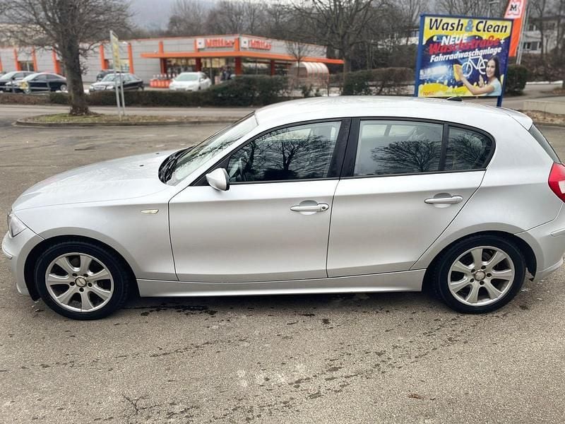 Gebraucht BMW 120 150 PS (110 kW) 2005 Grau Kleinwagen