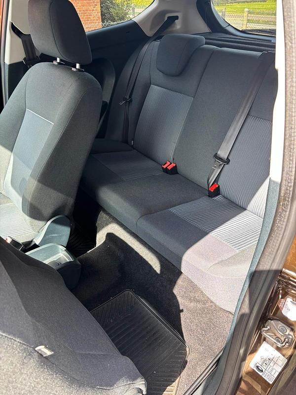 Gebraucht Ford Fiesta 60 PS (44 kW) 2012 Braun Kleinwagen