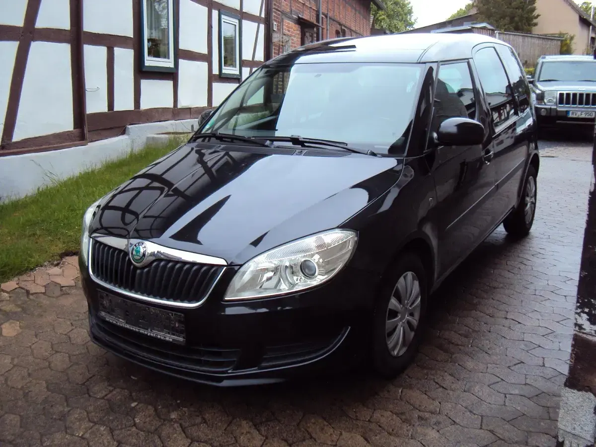 Gebraucht Skoda Roomster 86 PS (63 kW) 2012 Schwarz Van / Kleinbus