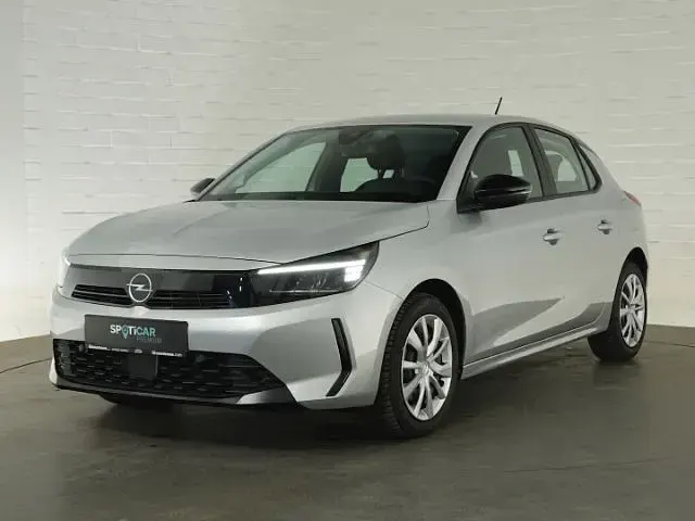 Używany Opel Corsa 101 KM (74 kW) 2024 Srebrny Hatchback