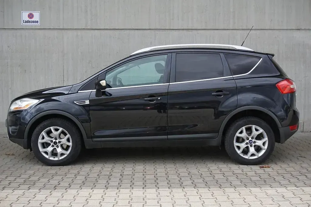 Gebraucht Ford Kuga 136 PS (100 kW) 2008 Pantherschwarz metallic SUV