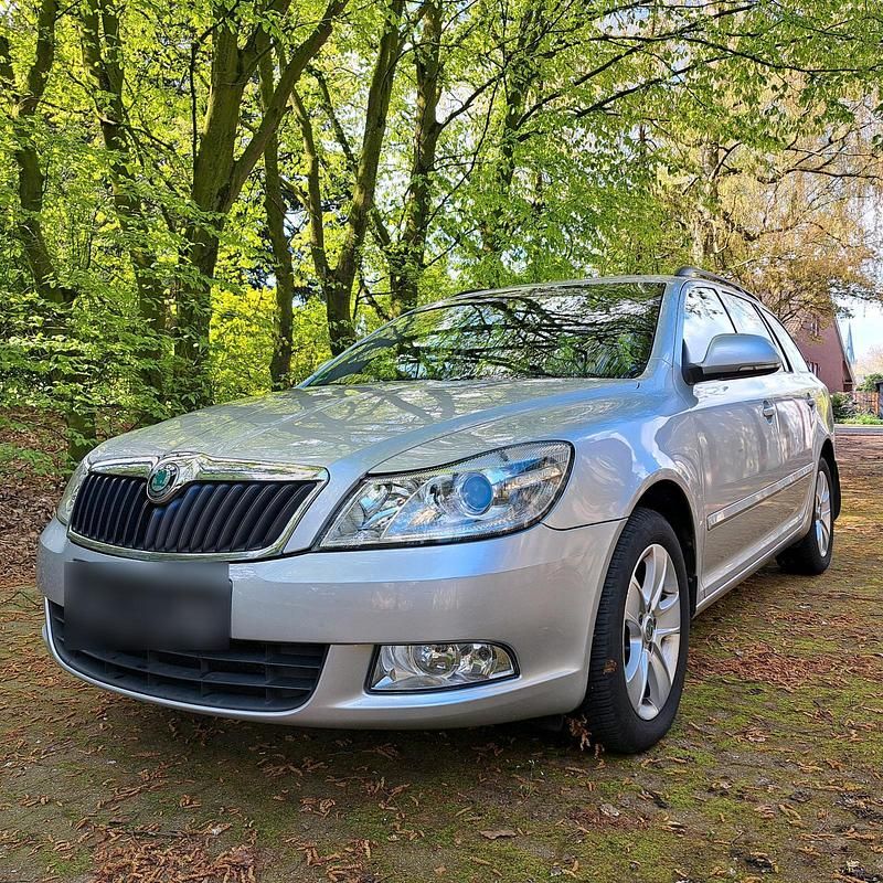 Gebraucht Skoda Octavia 105 PS (77 kW) 2013 Silber Kombi