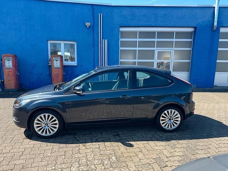 Gebraucht Ford Focus 125 PS (91 kW) 2009 Kleinwagen