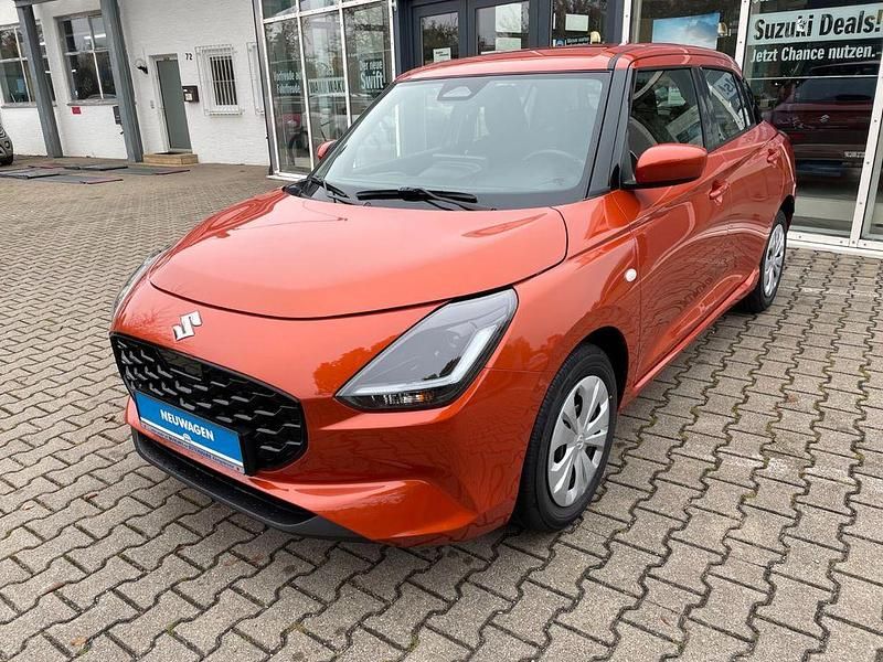Gebraucht Suzuki Swift Club 83 PS (61 kW) 2024 Orange Kleinwagen