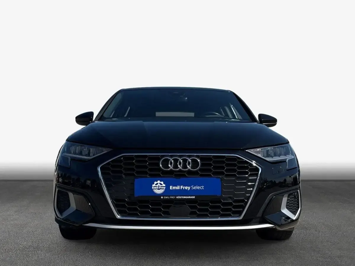 Gebraucht Audi A3 Advanced 116 PS (85 kW) 2022 Schwarz Limousine