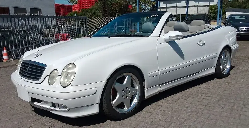Gebraucht Mercedes CLK320 218 PS (160 kW) 2000 Weiß Cabrio