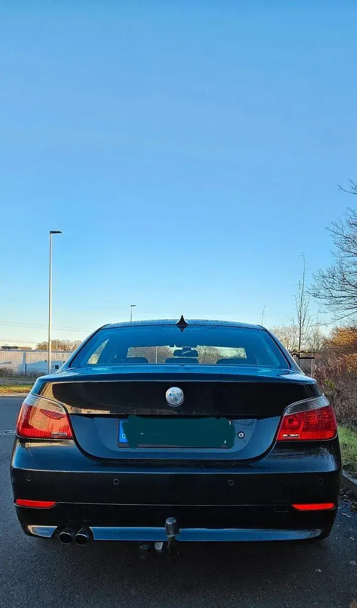 Używany BMW 520 Performance 170 KM (125 kW) 2003 Czarny Sedan/Limuzyna