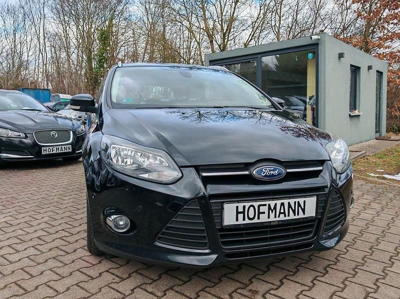 Gebraucht Ford Focus Champions Edition 116 PS (85 kW) 2012 Schwarz Kombi