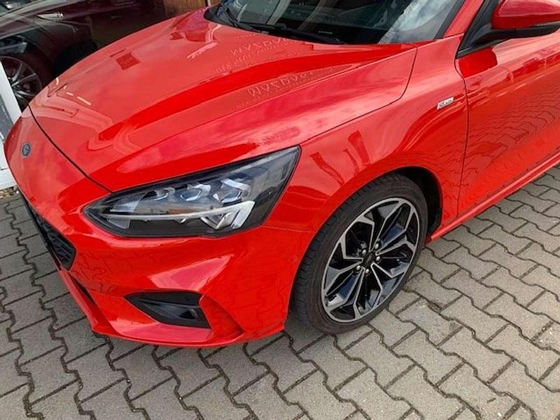 Usata Ford Focus ST-Line 150 CV (110 kW) 2019 Rosso Station wagon