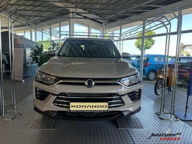 Neu KGM Korando 163 PS (119 kW) 2025 Beige SUV