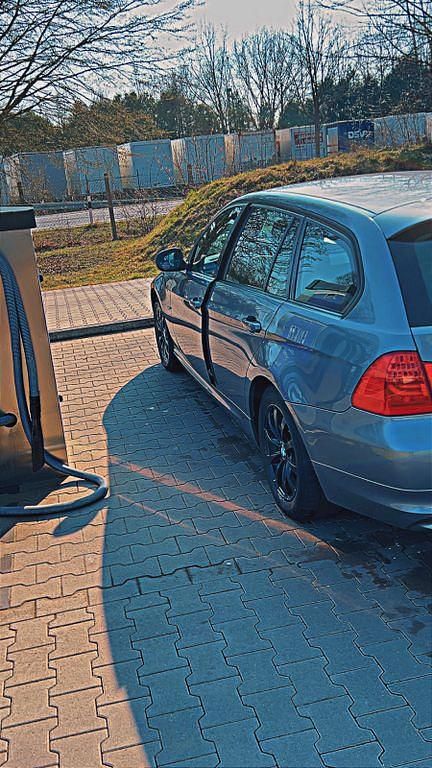 Gebraucht BMW 320 184 PS (135 kW) 2008 Grau Limousine