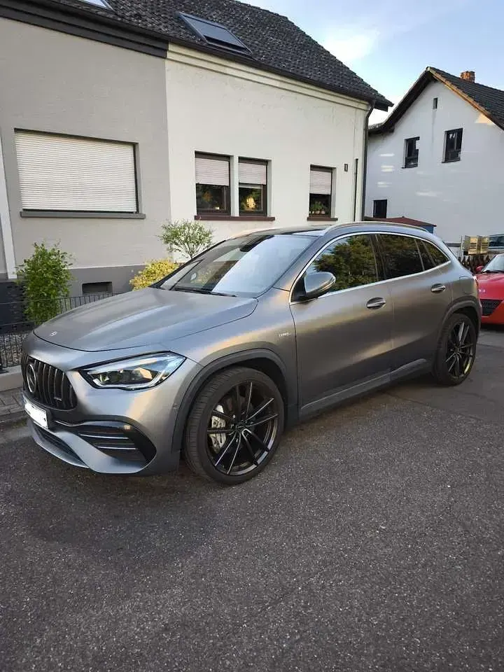 Gebraucht Mercedes GLA35 AMG AMG 306 PS (225 kW) 2020 Grau SUV