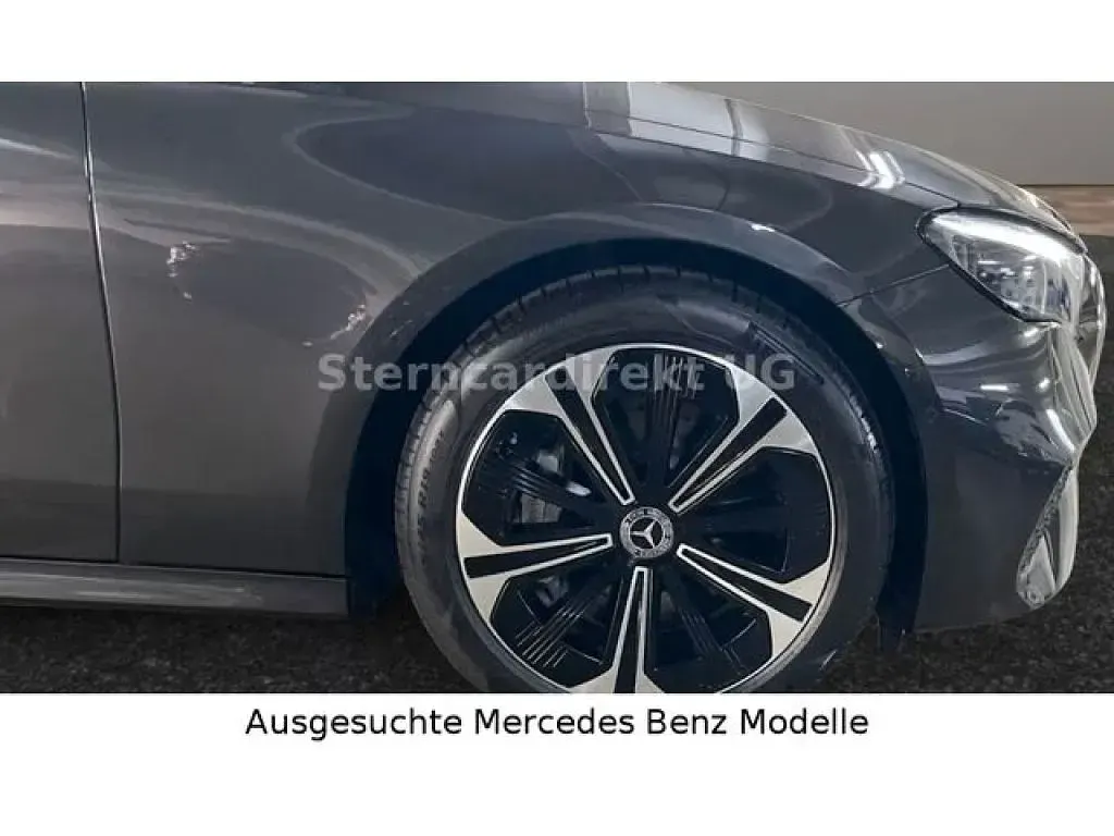 Gebraucht Mercedes E300 Avantgarde 313 PS (230 kW) 2025 Graphitgraumetallic (metallic) Kombi