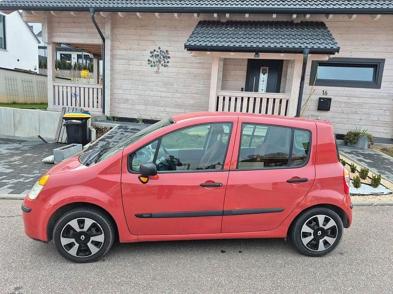 Usado Renault Modus 75 HP (55 kW) 2005 Vermelho Monovolume