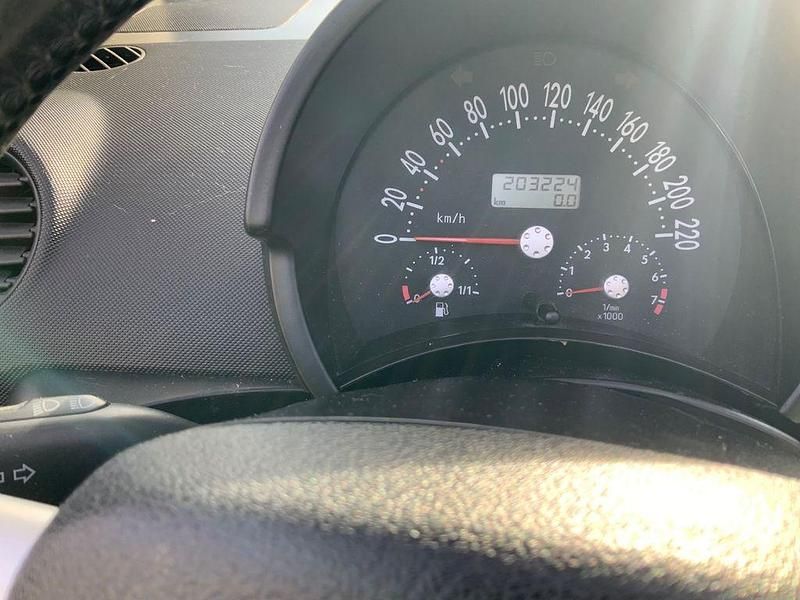 Grau Gebraucht 2005 Ford Escape SUV | 3.000 € - Bild 1/4