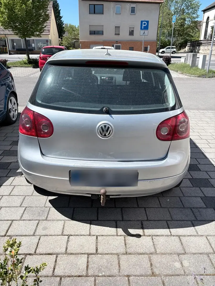 Używany VW Golf V 75 KM (55 kW) 2006 Srebrny Hatchback