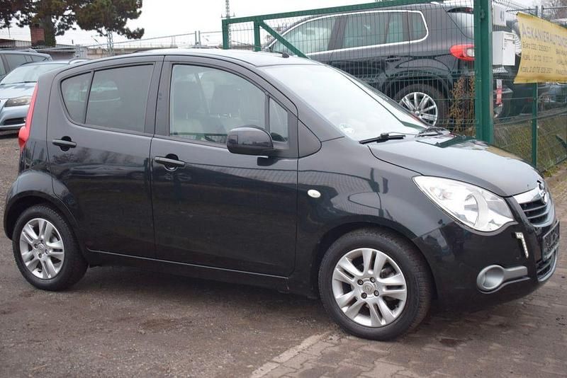 Gebraucht Opel Agila Edition 94 PS (69 kW) 2011 Schwarz Kleinwagen