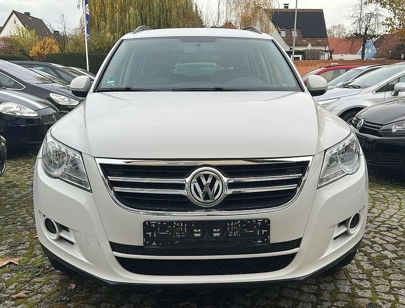 Candyweiß Gebraucht 2010 VW Tiguan Trendline SUV | 7.490 € (Fairer Preis) - Bild 1/4