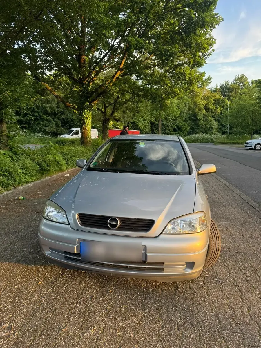 Gebraucht Opel Astra 101 PS (74 kW) 2002 Blau Kleinwagen