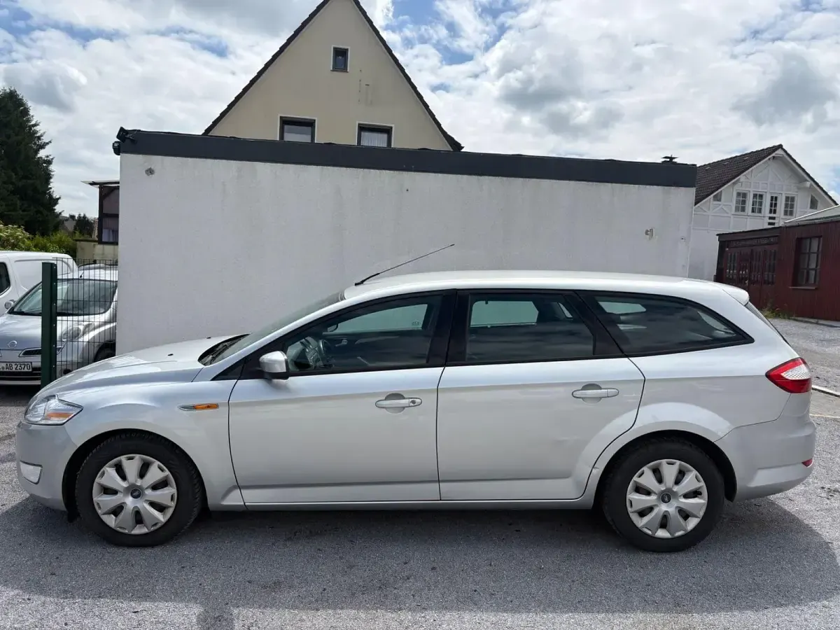 Gebraucht Ford Mondeo Trend 145 PS (106 kW) 2008 Silber Kombi