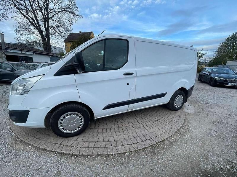 Käytetty Ford Transit Custom Trend 125 HP (91 kW) 2013 Valkoinen Tila-auto