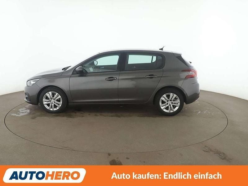 Gebraucht Peugeot 308 Active 131 PS (96 kW) 2020 Grau Limousine