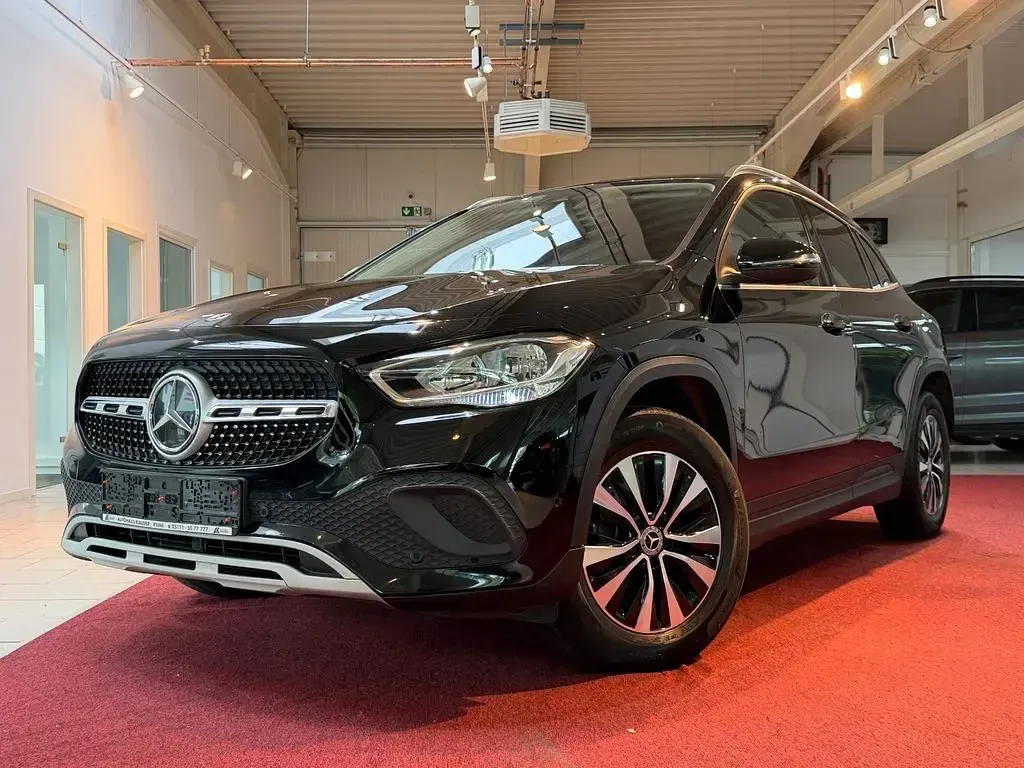Usata Mercedes GLA200 Style 150 CV (110 kW) 2021 Nero SUV
