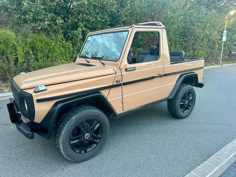 Beige Gebraucht 1980 Mercedes G240 SUV | 26.000 € - Bild 1/4