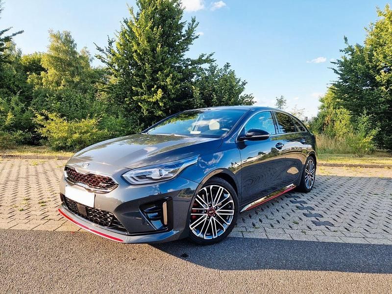 Gebraucht Kia ProCeed GT 204 PS (150 kW) 2019 Grau Kleinwagen