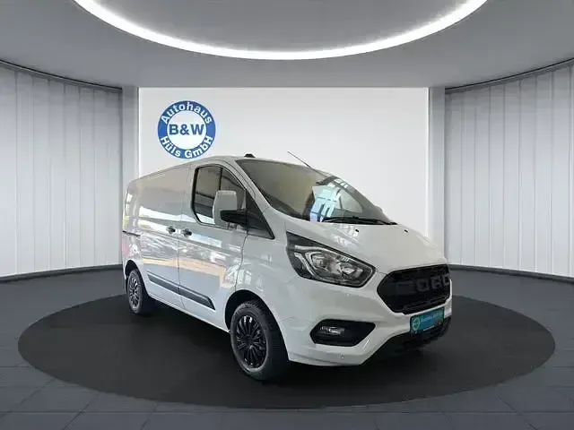 Gebraucht Ford Transit Custom Trend 131 PS (96 kW) 2020 Weiß Van / Kleinbus