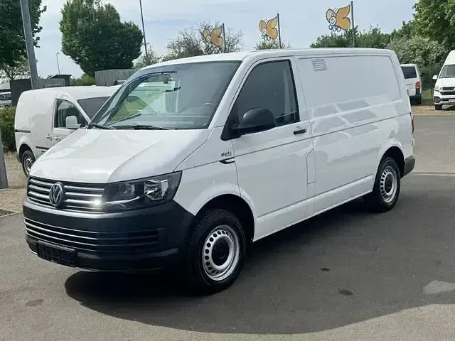 Gebraucht VW Transporter 150 PS (110 kW) 2019 Weiß Van