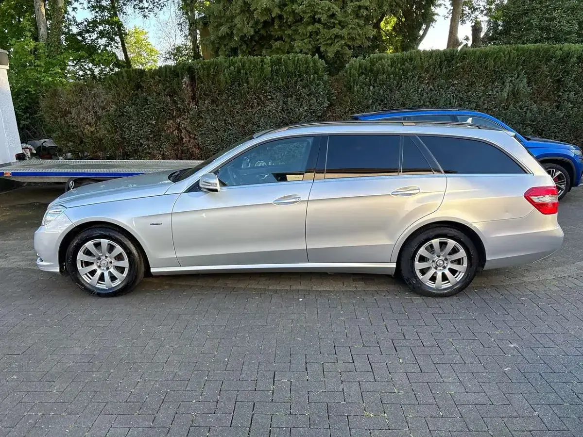 Usata Mercedes E220 170 CV (125 kW) 2012 Argento Station wagon