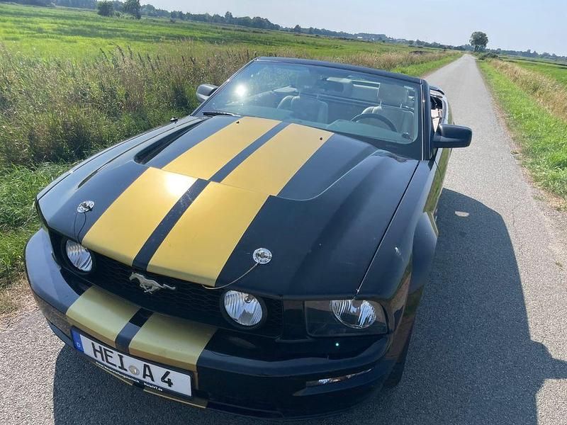Gebraucht Ford Mustang 305 PS (224 kW) 2005 Schwarz Cabrio