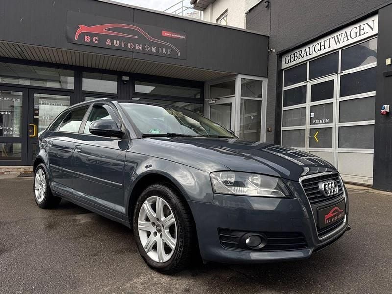Gebraucht Audi A3 Ambiente 160 PS (117 kW) 2010 Grau Kleinwagen