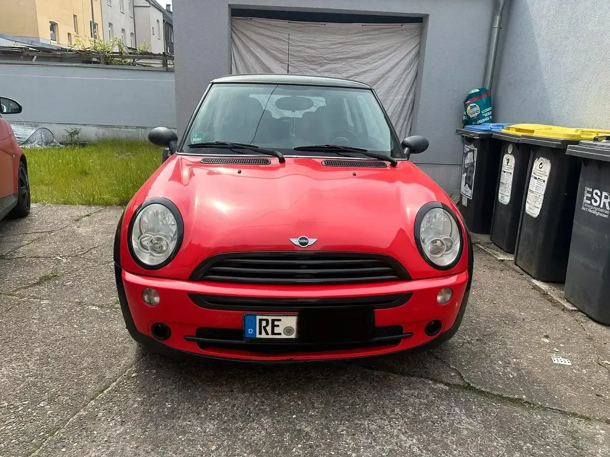 Käytetty Mini Cooper 90 HP (66 kW) 2004 Punainen Viistoperä