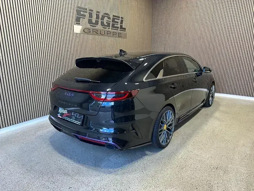 Gebraucht Kia ProCeed Sport 204 PS (150 kW) 2022 (1k) zilinaschwarz met. Kombi